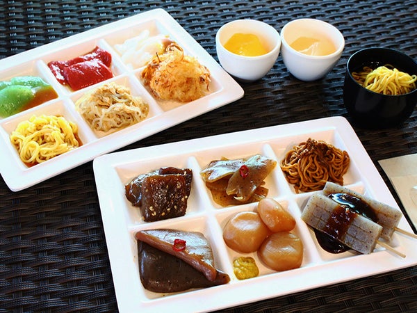 🔥催行確定!11/12・14・19・21・26・28🔥【新宿発/ぶっとび価格✨】5,000円以下!! こんにゃくパーク&めんたいパーク&ガトーフェスタハラダ トリプル工場見学🏭&生ゆばすくい30分食べ放題(お酒も飲み放題🍶) 群馬名物こんにゃラくグルメ食べ放題や焼きたてラスク試食etc. 群馬グルメ大満喫旅🚌(ハダのラスク&かねふく明太ふりかけ等&こんにゃくプレゼント🎁)1